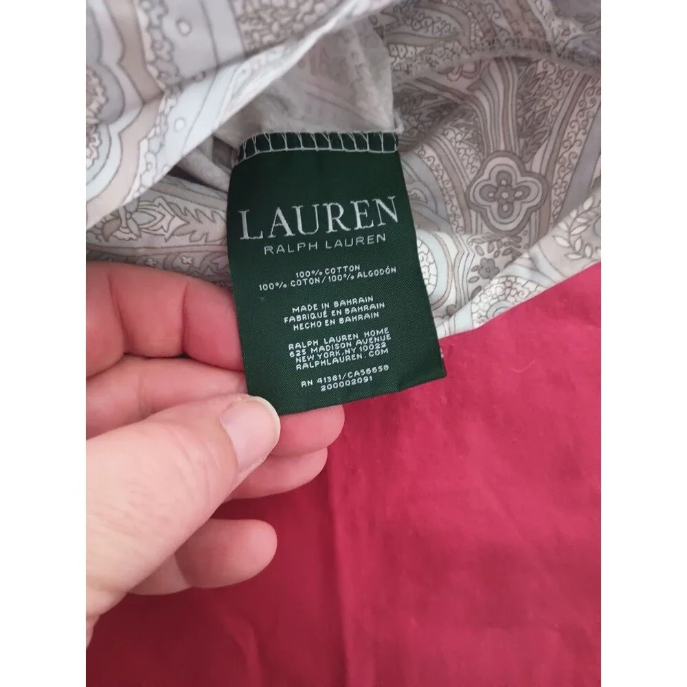 Lauren Ralph Lauren Queen Pillow Case Gray white blue paisley Medallion cotton